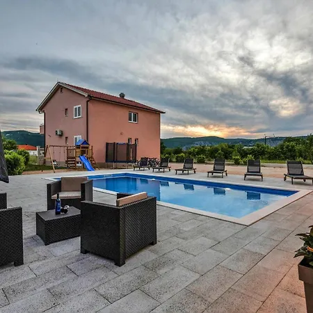 Lovely In Prolozac Donji Holiday home