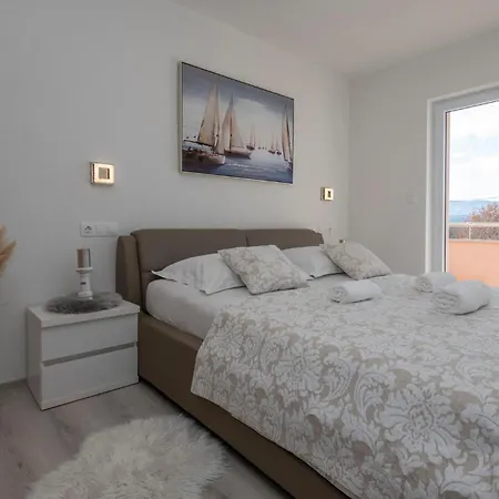 Lovely In Prolozac Donji Holiday home Donji Prolozac