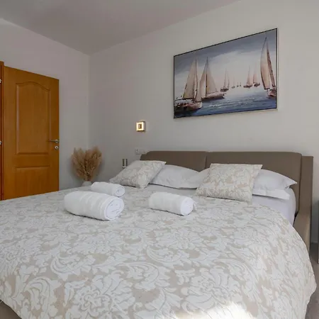 Holiday home Lovely In Prolozac Donji Donji Prolozac