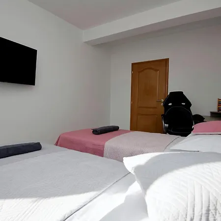 Lovely In Prolozac Donji Holiday home *