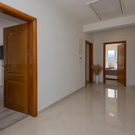 Lovely In Prolozac Donji Holiday home